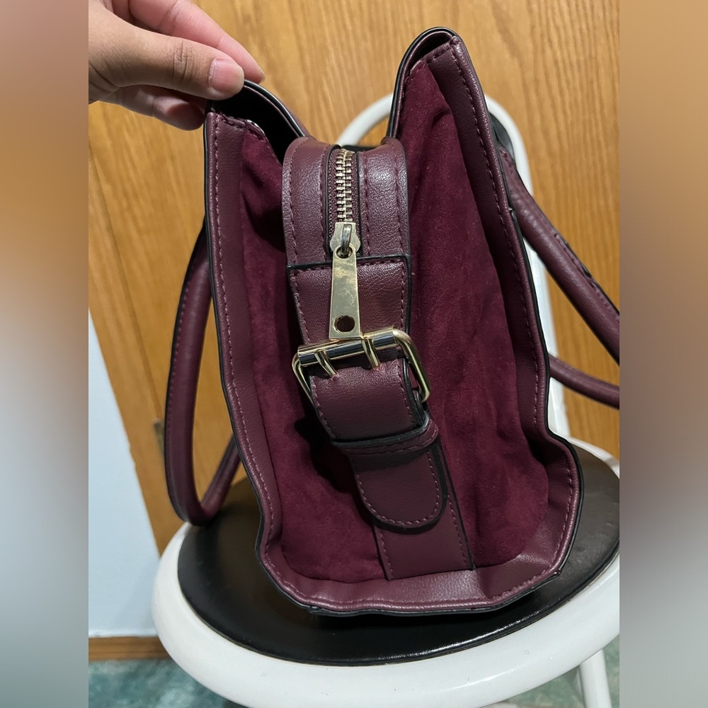 Christian Siriano handbag - Picture 2 of 7
